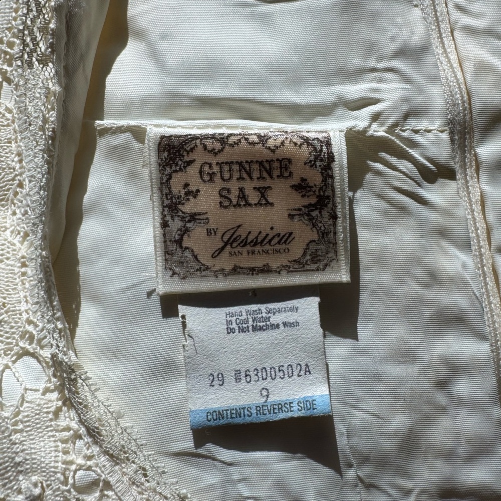 1970’s Gunne Sax by Jessica Cream Lace Long Sleeve Lace Up Dress - Picture 3 of 11